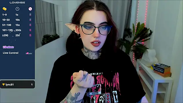 Snapshot of Dixi_Pixi_ chatting on February 22, 2025, 8:50 am Dixi Pixi online show from February 22, 2025, 8:50 am