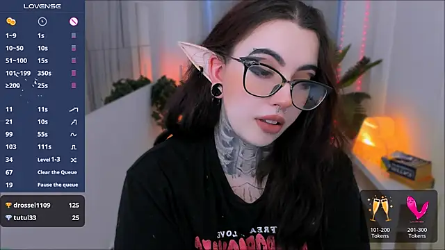 Snapshot of Dixi_Pixi_ chatting on February 23, 2025, 8:49 am Dixi Pixi online show from February 23, 2025, 8:49 am