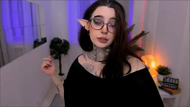 Snapshot of Dixi_Pixi_ chatting on March 21, 2025, 5:43 am Dixi Pixi online show from March 21, 2025, 5:43 am