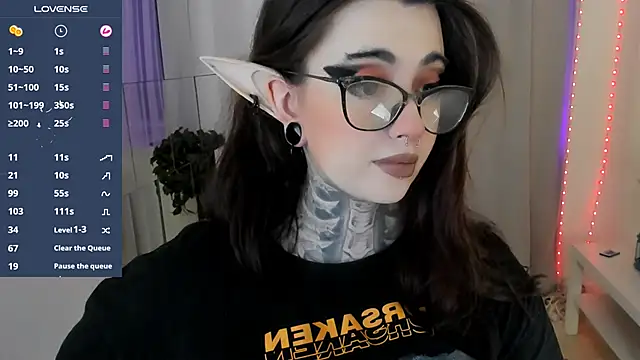 Snapshot of Dixi_Pixi_ chatting on October 10, 2025, 5:50 am Dixi Pixi online show from October 10, 2025, 5:50 am