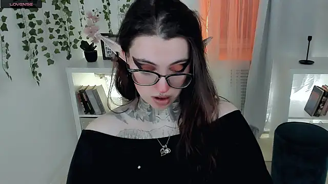 Snapshot of Dixi_Pixi_ chatting on December 14, 2025, 5:46 am Dixi Pixi online show from December 14, 2025, 5:46 am