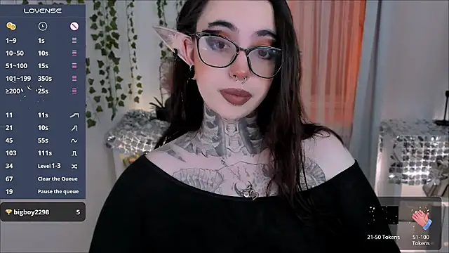 Snapshot of Dixi_Pixi_ chatting on December 19, 2025, 5:47 am Dixi Pixi online show from December 19, 2025, 5:47 am