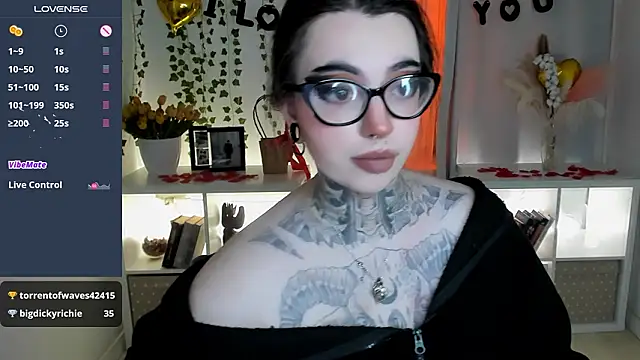 Snapshot of Dixi_Pixi_ chatting on February 20, 2026, 6:26 am Dixi Pixi online show from February 20, 2026, 6:26 am