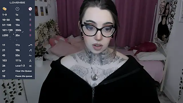 Dixi Pixi  online show from April 4, 2026, 5:38 am