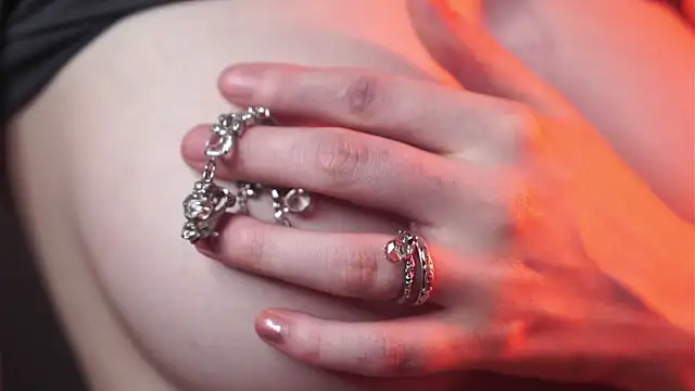 ginger hugs online show from February 15, 2025, 1:21 am