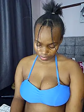 Snapshot of freaky_j_ chatting on October 19, 2025, 6:58 am freaky j online show from October 19, 2025, 6:58 am