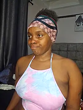 Snapshot of freaky_j_ chatting on November 29, 2025, 10:02 pm freaky j online show from November 29, 2025, 10:02 pm