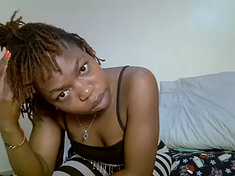 curvy natallie online show from September 14, 2025, 10:25 am