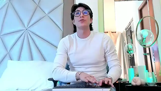 Karimferrer online show from December 17, 2024, 7:29 am