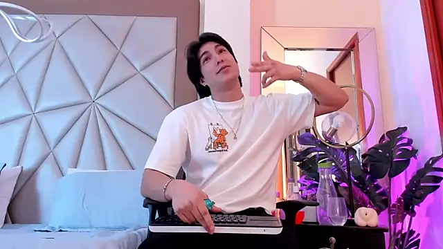 Karimferrer online show from January 3, 2025, 8:00 am