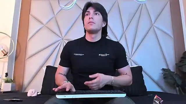 Karimferrer online show from February 1, 2025, 4:03 am