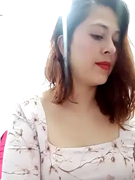 LisbethMoore  online show from February 6, 2025, 1:54 pm