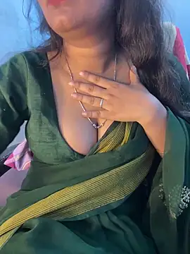 Spicy sari girl online show from May 18, 2026, 2:51 am