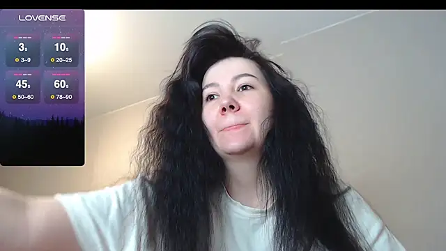 Snapshot of AlexaCruze chatting on October 14, 2025, 6:52 pm AlexaCruze online show from October 14, 2025, 6:52 pm