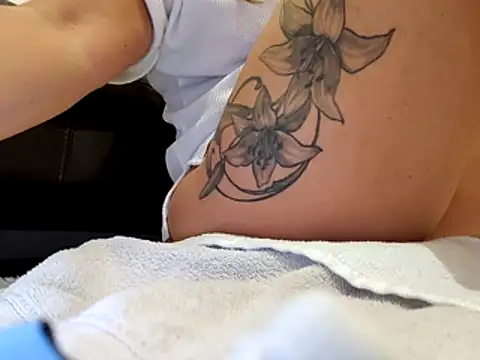 sweethotmilf888 online show from November 9, 2025, 2:04 pm