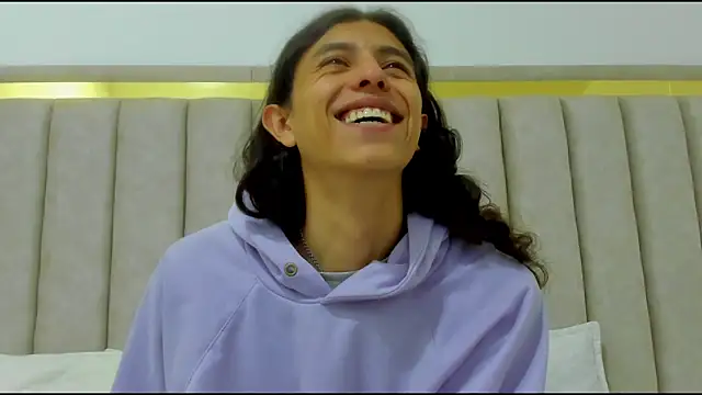 FreyaMoller online show from November 27, 2025, 7:38 pm