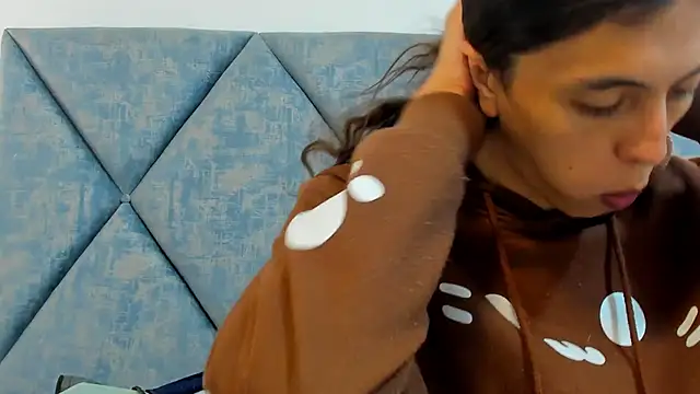 Snapshot of FreyaMoller chatting on February 6, 2026, 7:39 pm FreyaMoller online show from February 6, 2026, 7:39 pm