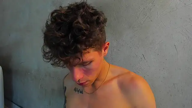 Snapshot of french_sexx chatting on January 9, 2026, 7:44 am french sexx online show from January 9, 2026, 7:44 am