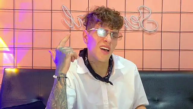 Snapshot of french_sexx chatting on January 10, 2026, 7:10 am french sexx online show from January 10, 2026, 7:10 am