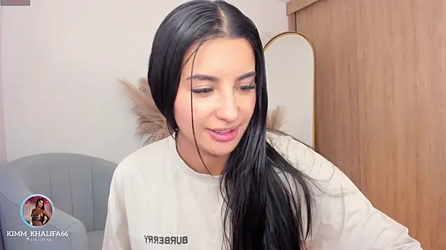 Kimm khalifa online show from October 22, 2025, 8:52 pm