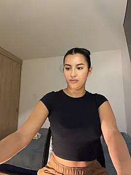 Snapshot of Kimm_khalifa chatting on June 3, 2026, 12:02 am Kimm khalifa online show from June 3, 2026, 12:02 am