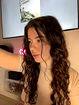 Kimi Ass online show from October 28, 2025, 1:25 pm