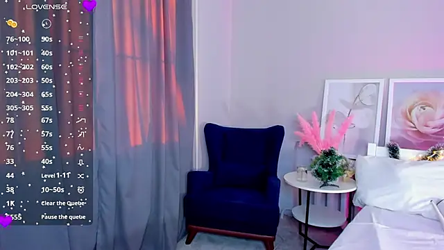 Snapshot of Elis_Fox chatting on January 8, 2025, 10:04 am Elis Fox online show from January 8, 2025, 10:04 am