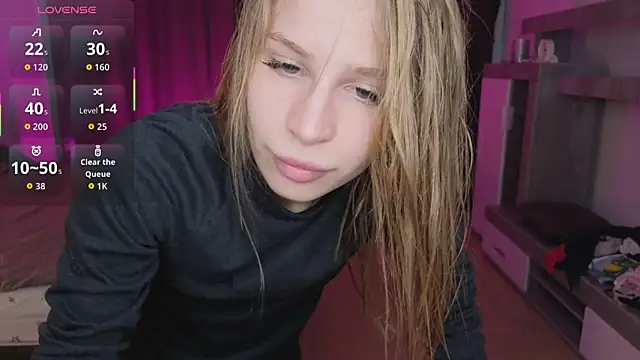 Elis Fox online show from April 5, 2026, 11:07 am