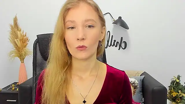 LolaWilsons online show from January 6, 2025, 7:09 am