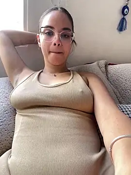 Snapshot of gabyaridi chatting on February 9, 2026, 3:05 pm gabyaridi online show from February 9, 2026, 3:05 pm