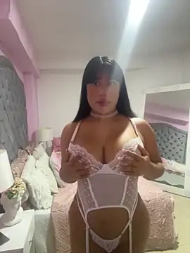 AshleyFerrer online show from November 16, 2025, 1:17 pm