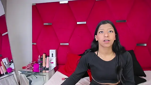 Snapshot of VaneLin18 chatting on September 25, 2025, 6:00 pm VaneLin18 online show from September 25, 2025, 6:00 pm