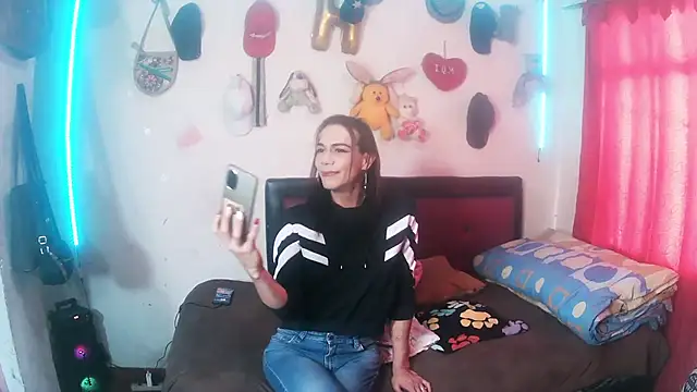 alexxa dirty online show from May 20, 2026, 9:43 pm