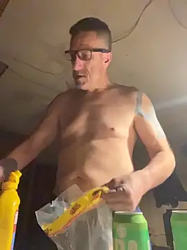 Snapshot of Manwhorxxlcock chatting on October 20, 2025, 12:22 am Manwhorxxlcock online show from October 20, 2025, 12:22 am