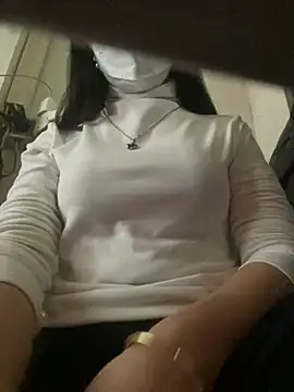 Snapshot of Tuongvy05 chatting on December 23, 2024, 1:29 am Tuongvy05 online show from December 23, 2024, 1:29 am