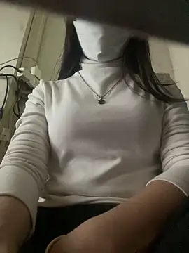 Snapshot of Tuongvy05 chatting on December 27, 2024, 9:39 am Tuongvy05 online show from December 27, 2024, 9:39 am