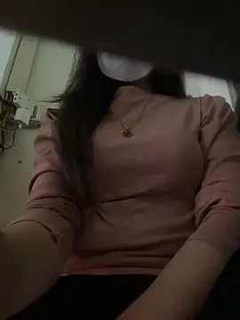 Snapshot of Tuongvy05 chatting on January 24, 2025, 2:39 am Tuongvy05 online show from January 24, 2025, 2:39 am