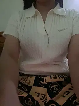 Snapshot of Tuongvy05 chatting on March 6, 2025, 1:35 pm Tuongvy05 online show from March 6, 2025, 1:35 pm