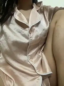 Snapshot of Tuongvy05 chatting on March 15, 2025, 2:55 pm Tuongvy05 online show from March 15, 2025, 2:55 pm