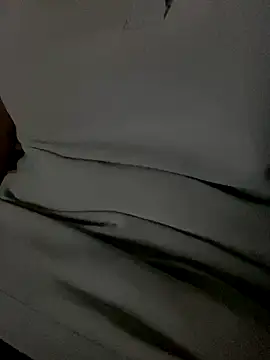 Snapshot of Tuongvy05 chatting on October 22, 2025, 4:18 pm Tuongvy05 online show from October 22, 2025, 4:18 pm