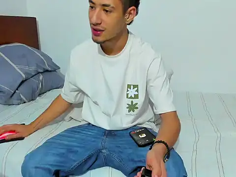 Chandler ken online show from December 19, 2025, 1:45 am