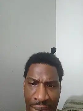 Snapshot of 007Giovani chatting on February 12, 2026, 8:31 am 007Giovani online show from February 12, 2026, 8:31 am