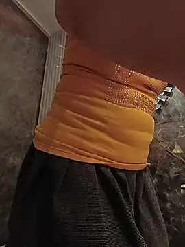 Snapshot of IsisBlake chatting on February 2, 2026, 9:02 pm IsisBlake online show from February 2, 2026, 9:02 pm