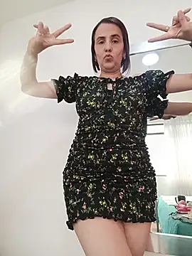 Snapshot of IsisBlake chatting on February 5, 2026, 2:43 pm IsisBlake online show from February 5, 2026, 2:43 pm