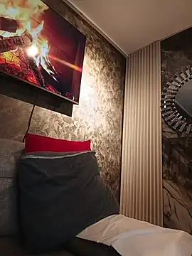 Snapshot of IsisBlake chatting on February 28, 2026, 2:40 pm IsisBlake online show from February 28, 2026, 2:40 pm