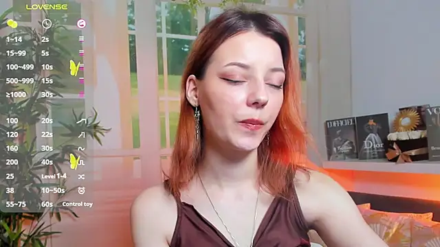 Snapshot of pretty_little_thing chatting on March 11, 2025, 4:10 am pretty little thing online show from March 11, 2025, 4:10 am