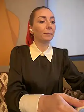 Crazy-Rosa online show from December 6, 2024, 10:05 am