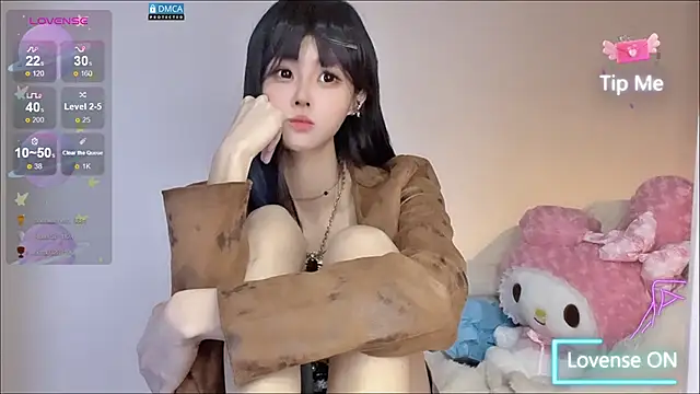 Snapshot of O0_0Q chatting on December 2, 2024, 7:38 pm O0 0Q online show from December 2, 2024, 7:38 pm