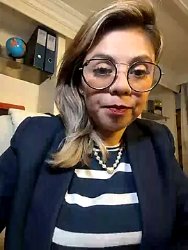 Snapshot of Cata_Office-12 chatting on January 3, 2025, 8:11 pm Cata Office-12 online show from January 3, 2025, 8:11 pm