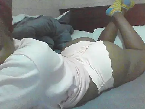 EBONYVANILLA02 online show from May 20, 2026, 9:10 pm